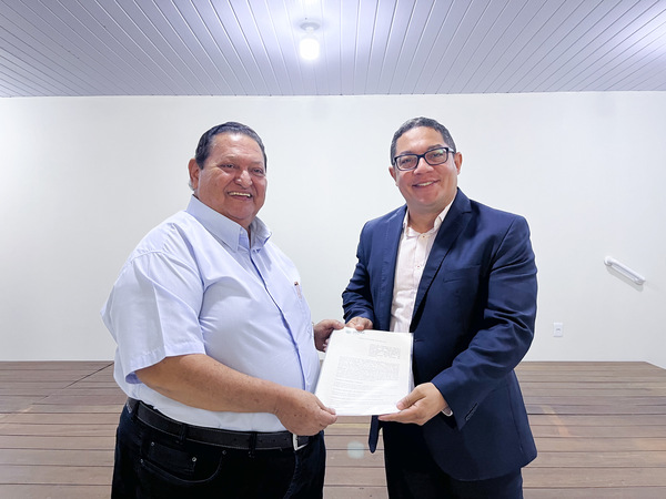 Presidente do Sistema FAERR Senar, Sílvio de Carvalho, e o presidente do CRC-RR, Jouber Costa.